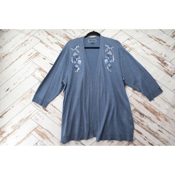 Karen Scott Open Front Cardigan Sweater 2X Blue Embroidered Flowers - Picture 1 of 10